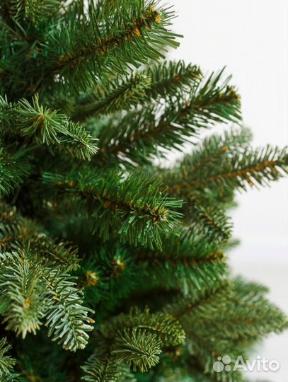 Ель искуственная 2,1 м