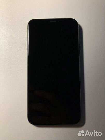 iPhone Xs, 64 ГБ