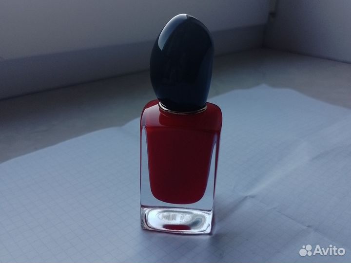 Пустой флакон от духов Si passione