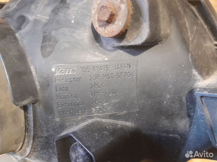Фара передняя левая mitsubishi pajero