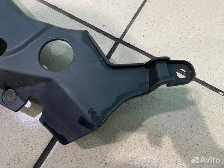 Кожух замка капота Nissan tiida C11