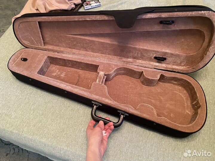 Футляр и мостик для скрипки 4/4