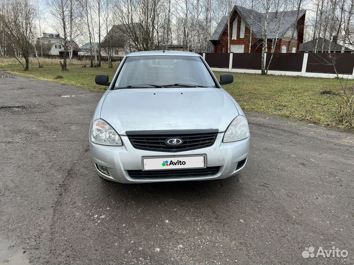 LADA Priora 1.6 МТ, 2011, 200 000 км