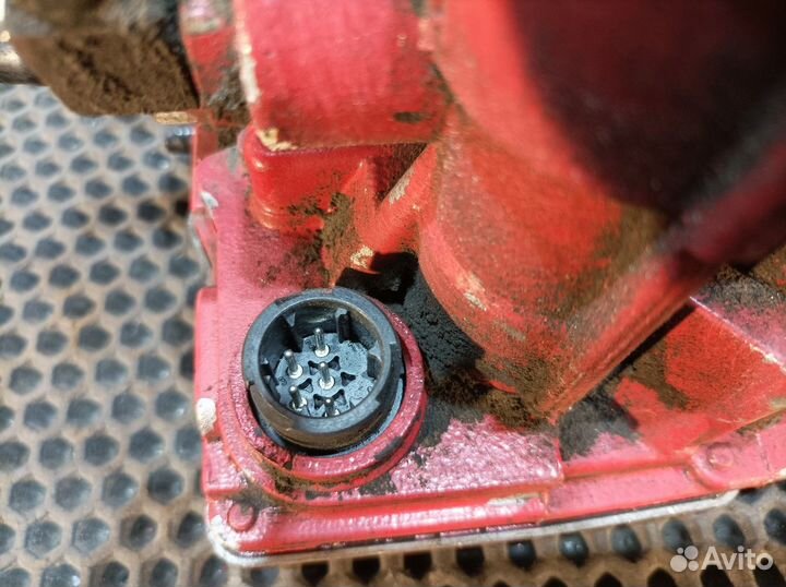 Кран управления тормозами прицепа