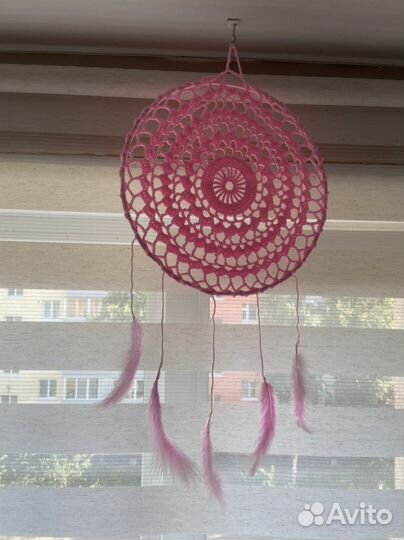 Ловец снов розовый вязаный крючком новый