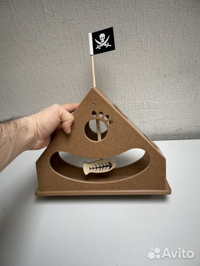 Triol Занимательная игрушка для кошек Пират