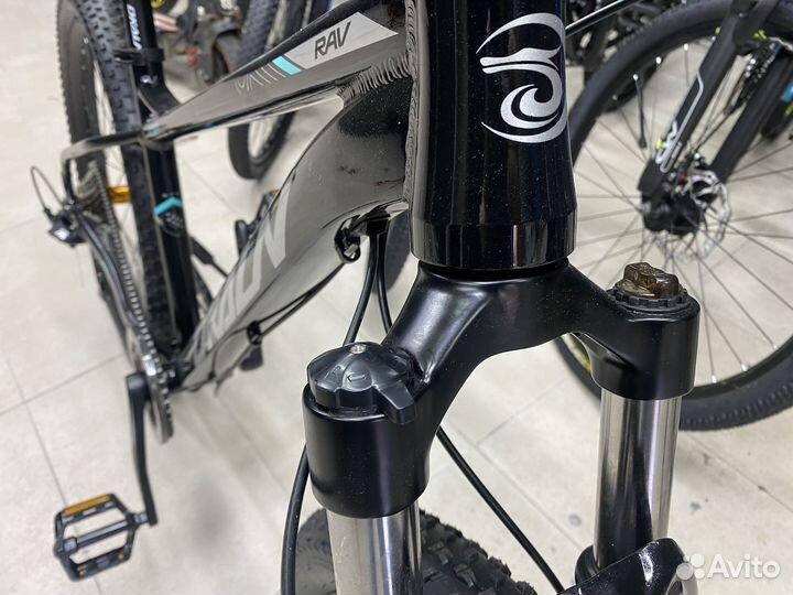 Новый алюминиевый велосипед кассетах9/гидр. Тормоз