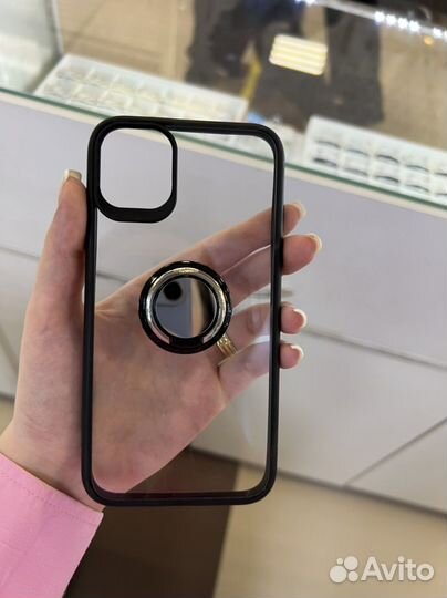 Чехлы на iPhone 11