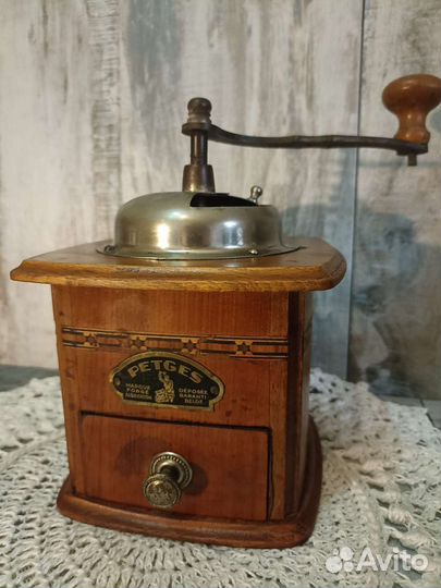 Антикварные кофемолки