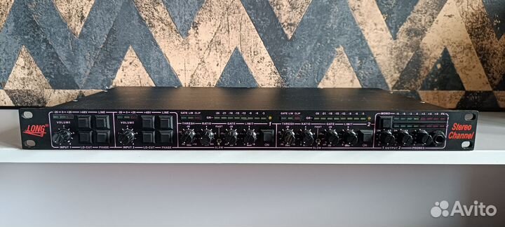 Микрофонный предусилитель