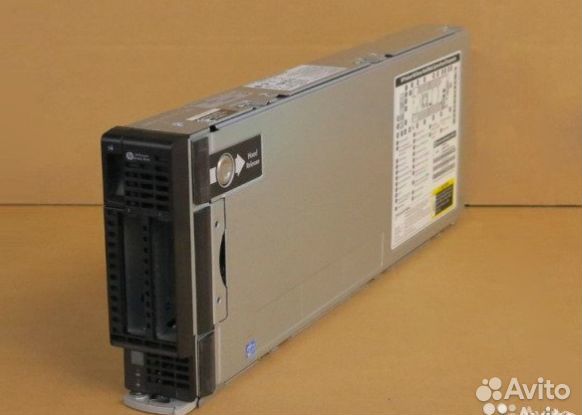 2x HP ProLiant BL460c Gen8