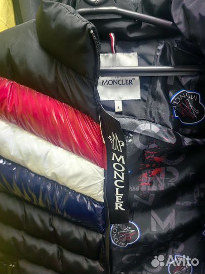 Жилетка moncler