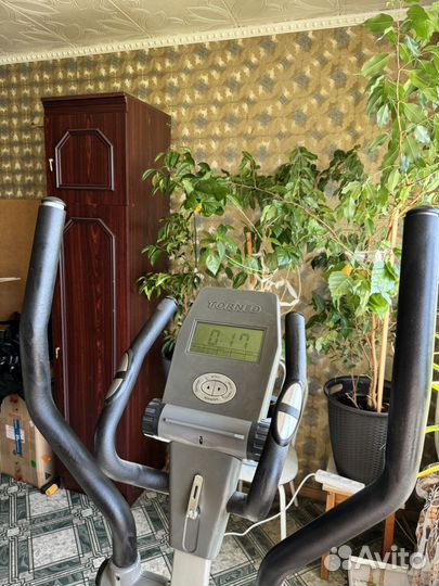 Эллиптический тренажер Torneo