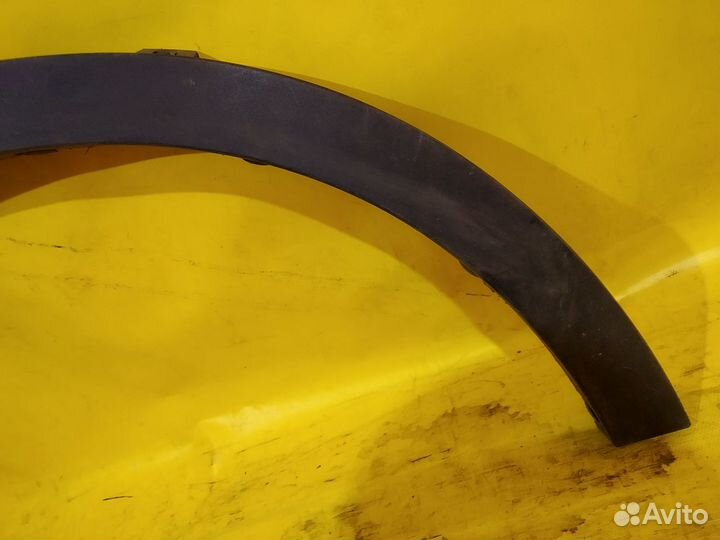 Накладка переднего крыла правого BMW X5 E70 бмв