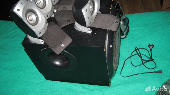 Акустическая система 5.1 Logitech Z-5500 Digital