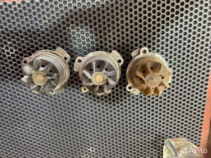 Помпа ваз 8кл и 16 кл