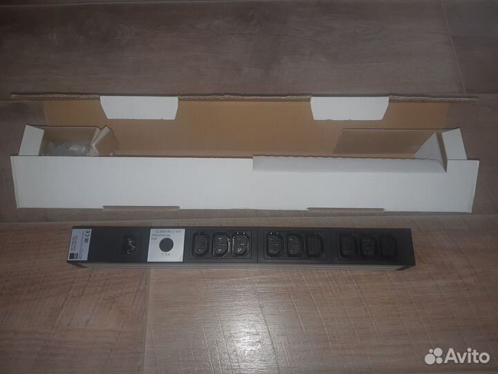 Блок распределения питания Rittal PDU DK 7240.201