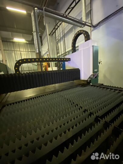 Лазерный станок FMA 3015 на 2кВт