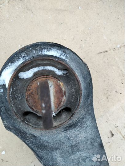 Задний правый рычаг Kia Ceed ED