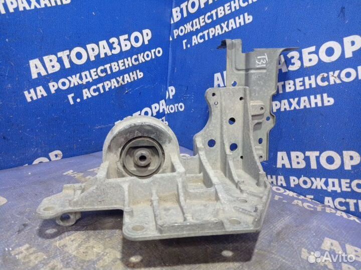 Подушка двигателя Nissan X-Trail T31 внедорожник