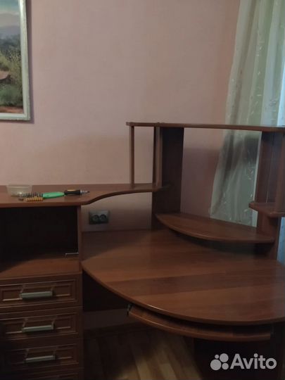 Компьютерный стол