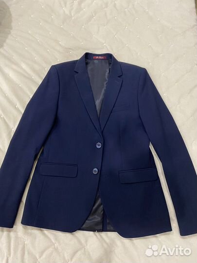 Школьный костюм