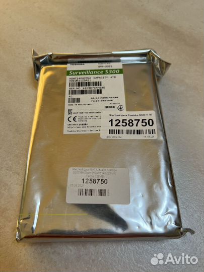 Жесткий диск Toshiba S300 4TB