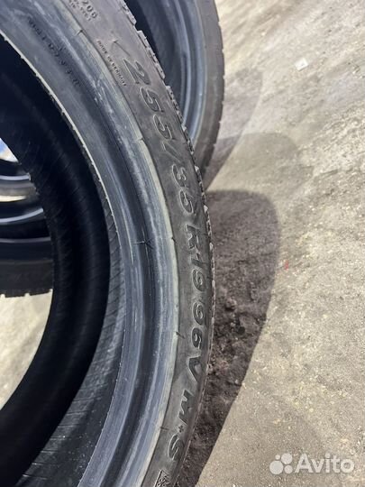 Pirelli Winter Sottozero 255/35 R19 и 285/30 R19