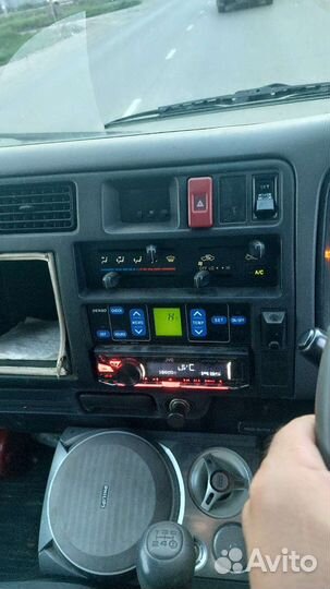 Toyota Dyna изотермический, 2001