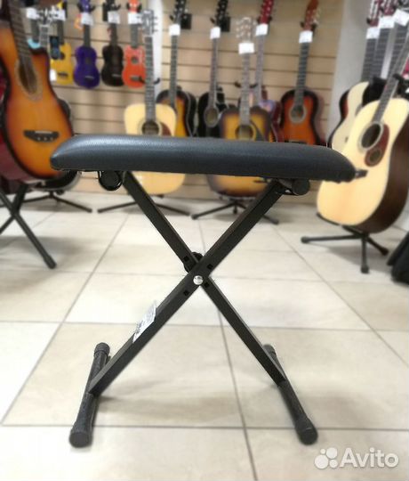 Банкетка для пианино