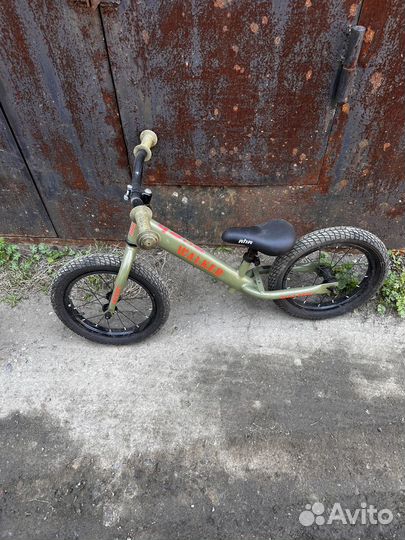 Беговел walker rush hour 14