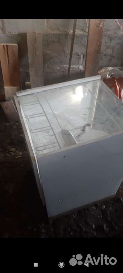 Витрины 2 шт бесплатно