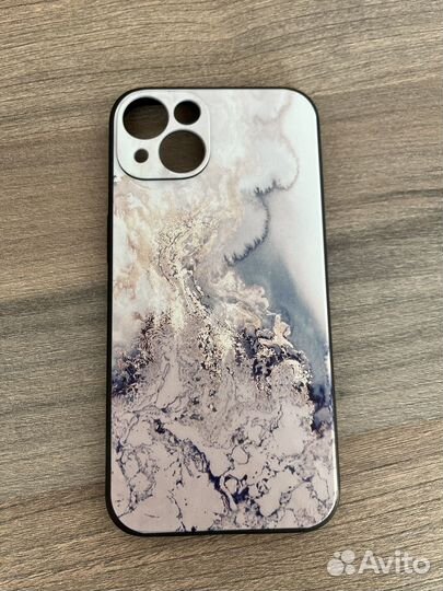Чехол на iPhone 13