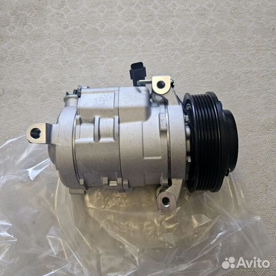 Компрессор кондиционера Jeep Grand Cherokee WK 2