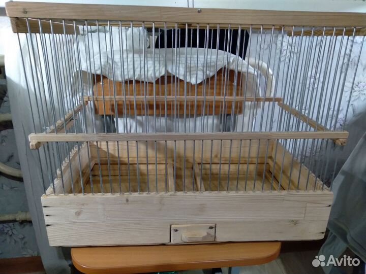 Клетка для птиц из дерева