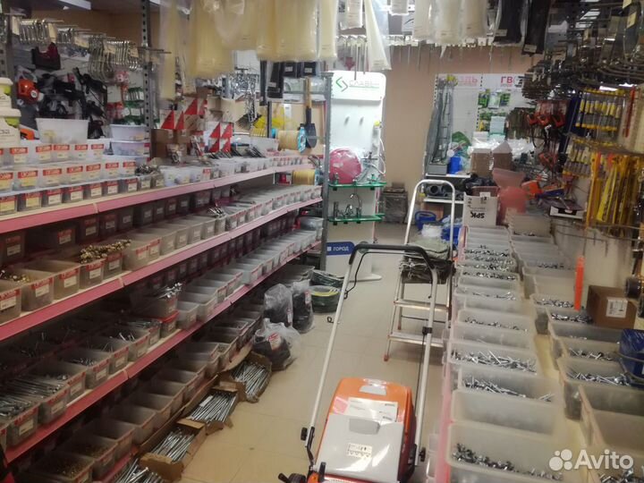 Сдам в аренду 2-х этажный магазин