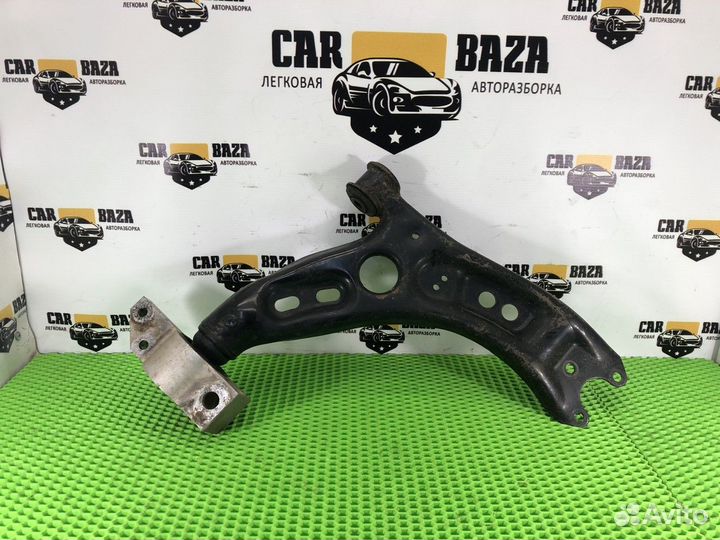 Рычаг подвески передний нижний правый R