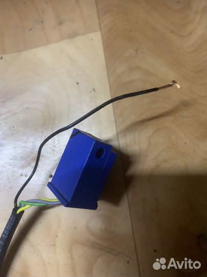 Volkswagen jetta 5 оригинальный AUX с проводом