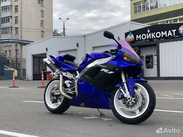 Yamaha r1