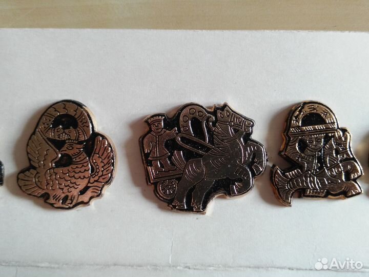 Сувенирные значки 
