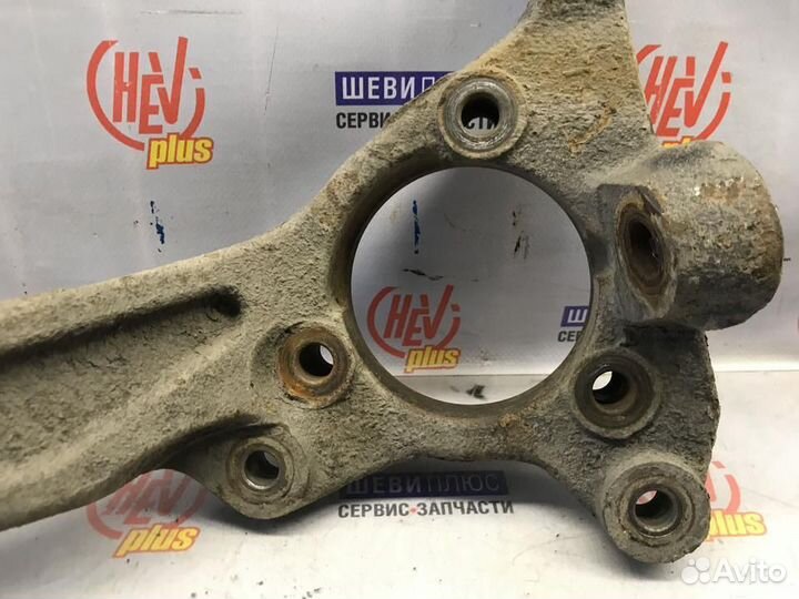 Кулак поворотный левый левый Cadillac CTS