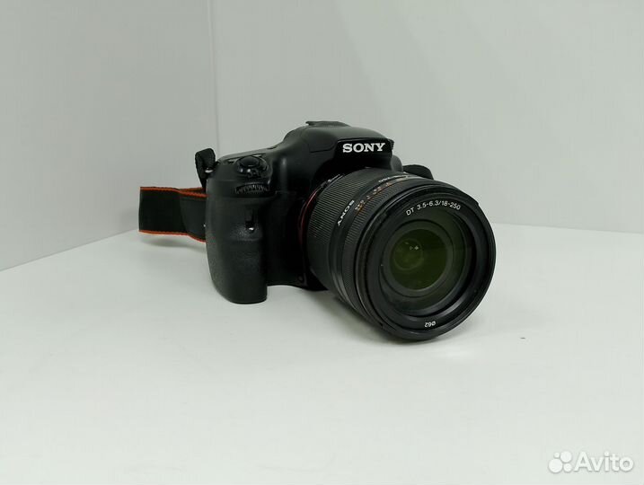 Фотоаппарат зеркальный Sony Alpha SLT-A65