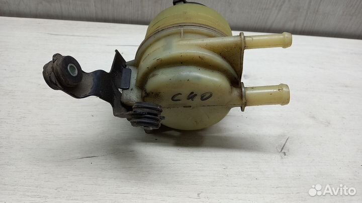 Бачок гидроусилителя Toyota Camry С40