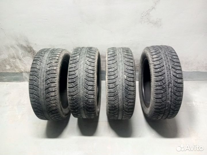 Bridgestone Ice Cruiser 7000 205/55 R16