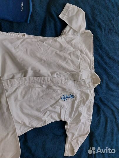 Продаётся кимоно на ребёнка 7-8 лет