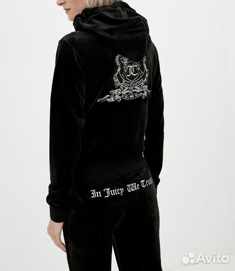 Костюм женский