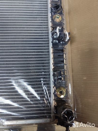 Радиатор охлаждения Мерседес GLE 1675006201