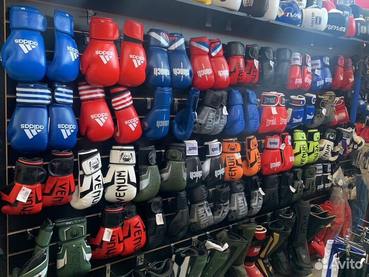 Боксерские перчатки