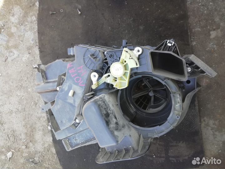 Корпус печки радиатор Рено Логан 1