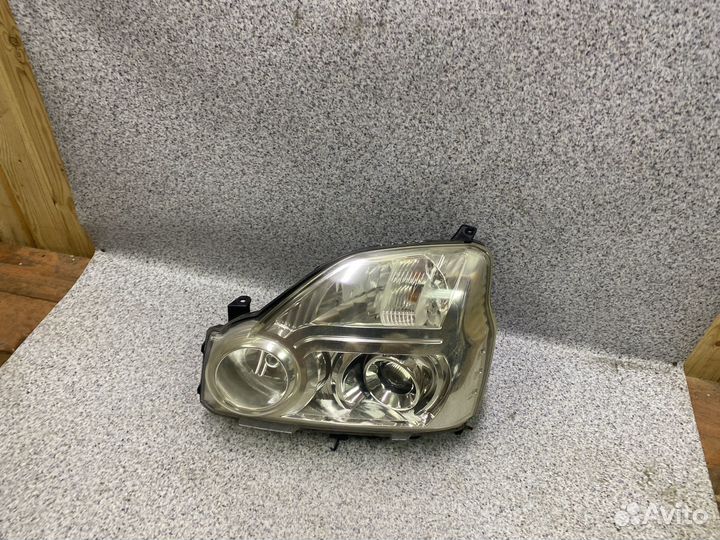 Фара Nissan X-Trail T31